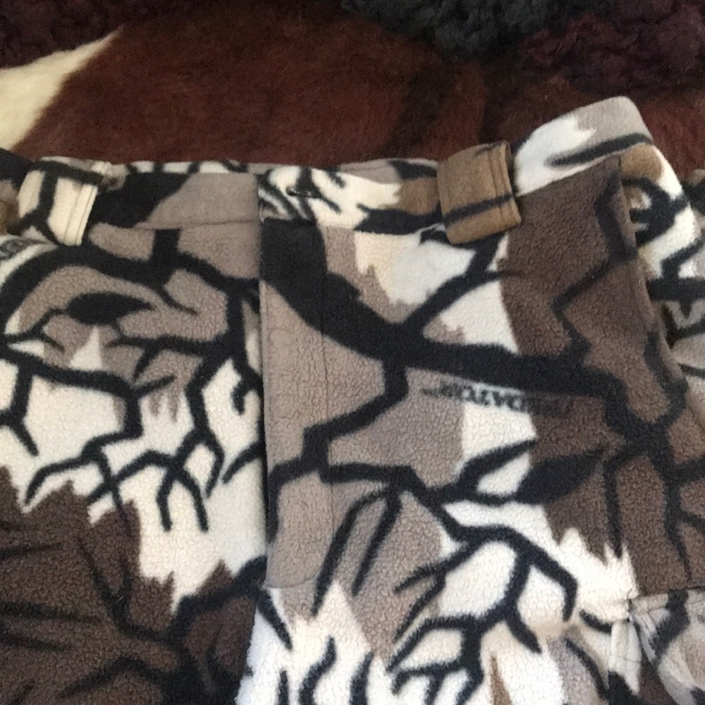 Men’s Predator Camo pants L